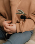OVERSIZE SWEATER TINY OLIVES 'NOUGAT'