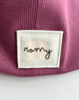 PERSONALISIERTE RIB BEANIE 'PLUM'
